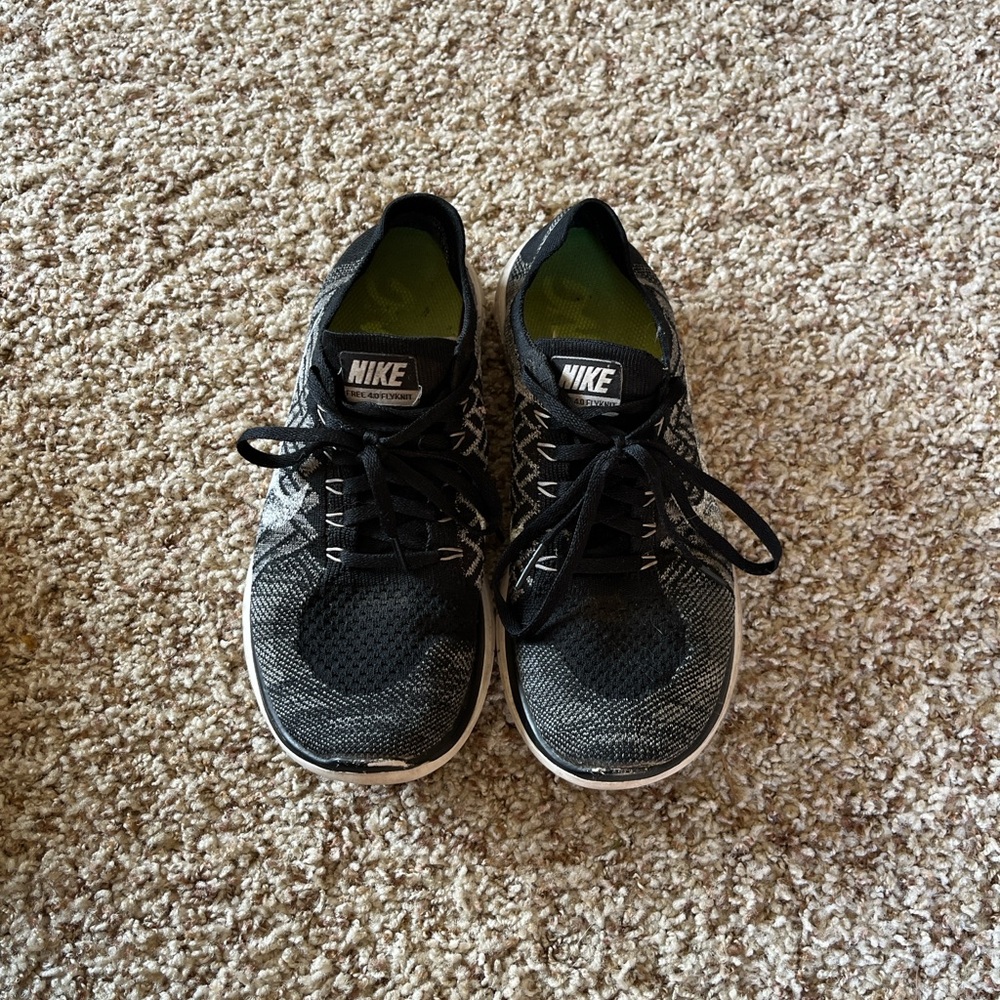 Nike Free 4.0 Flyknit Sneakers